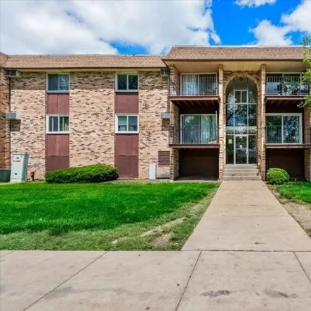 Buy this 1 bed condo on 1047 Higgins Quarter Drive in Hoffman Estates, Schaumburg Township