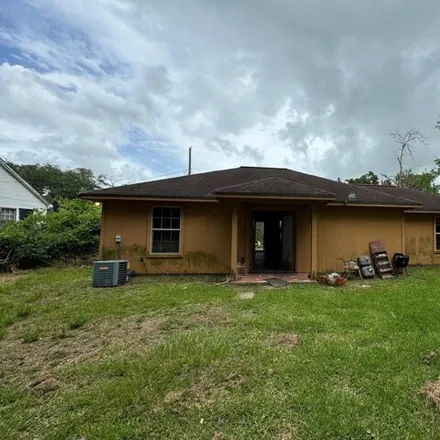 Image 7 - 3036 Corley St, Beaumont, Texas, 77701 - House for sale