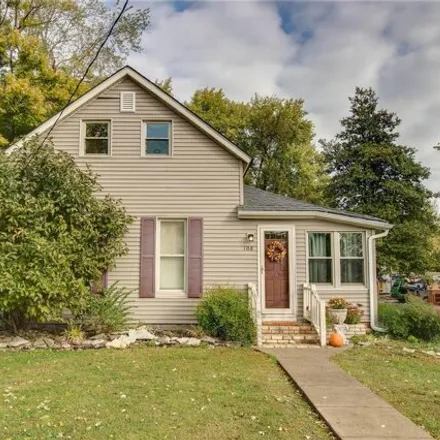 Buy this 3 bed house on 108 Oak Street in Brighton, Macoupin County