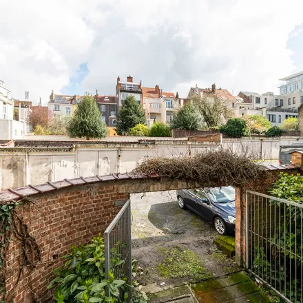 Rent this 2 bed apartment on Rue Fulton - Fultonstraat 10 in 1000 Brussels, Belgium