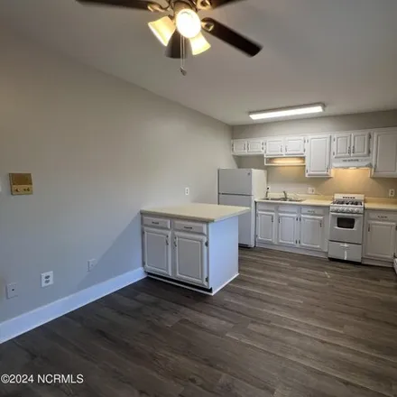 Rent this 1 bed apartment on 1272 Carolina Avenue in Elizabeth City, NC 27909