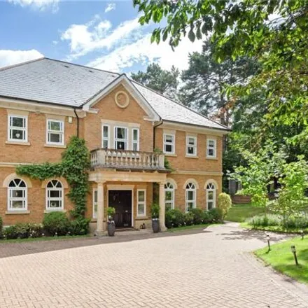 Buy this 6 bed house on Cavendish Meads in Sunninghill, SL5 9TG