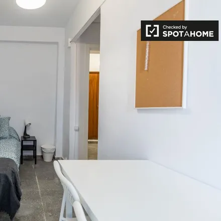 Rent this 5 bed room on Carrer de Jaume Roig in 46010 Valencia, Spain