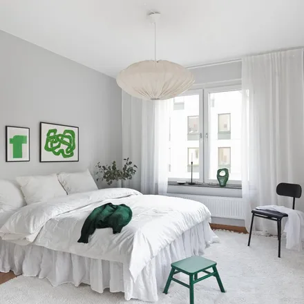 Rent this 3 bed apartment on Kallebäcks Torggata 26 in 412 77 Gothenburg, Sweden