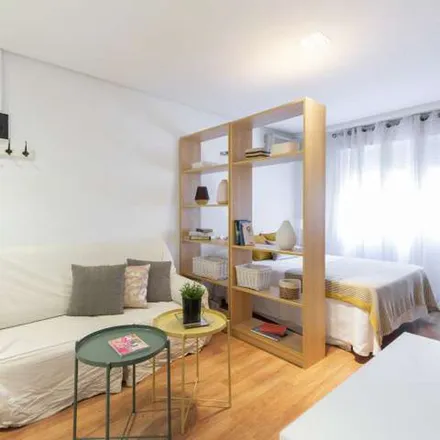 Image 3 - Madrid, La Saeta, Calle de Lagasca, 28001 Madrid - Apartment for rent
