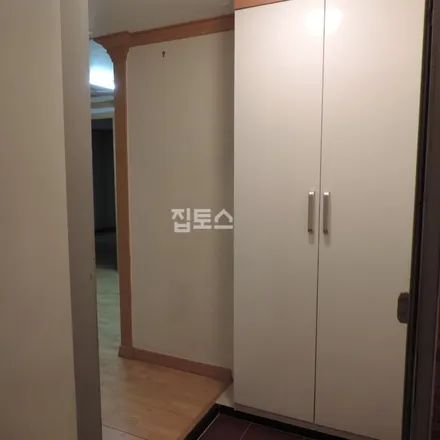 Rent this 2 bed apartment on 서울특별시 관악구 봉천동 1688-46