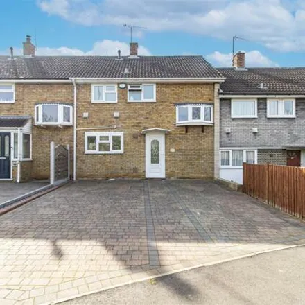 Buy this 3 bed townhouse on unnamed road in Basildon, SS14 1LJ