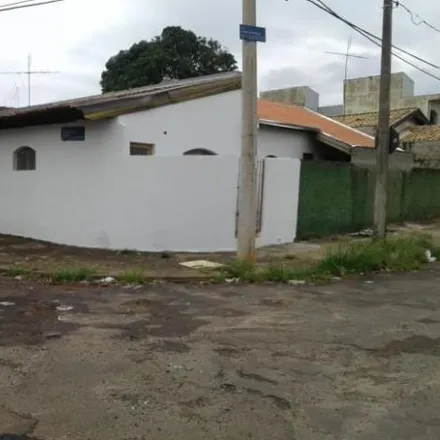 Rent this 2 bed house on Rua dos Limoeiros in Presidente Geisel, Bauru - SP