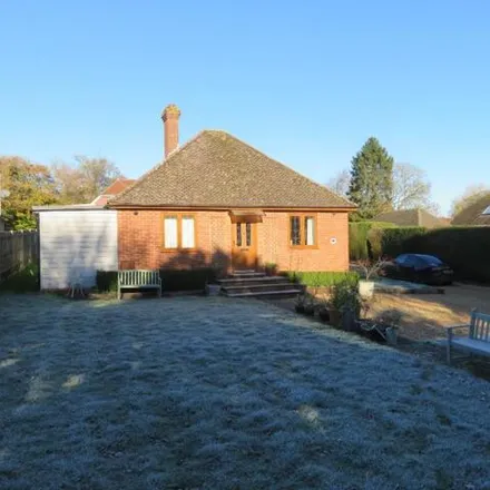 Rent this 3 bed house on 8 Woods Lane in Cliddesden, RG25 2JE