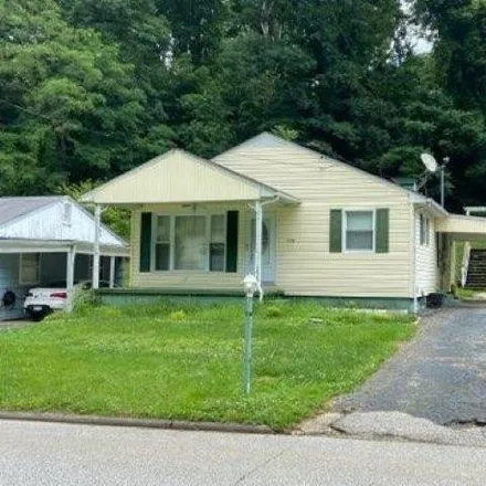 Buy this 3 bed house on 1788 Arlington Boulevard in Huntington, WV 25705