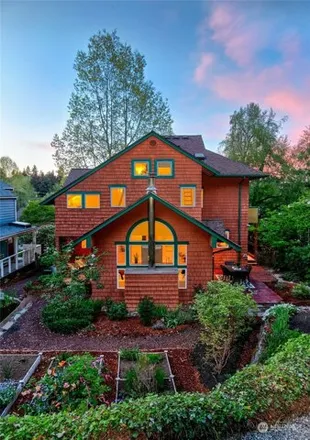 Buy this 5 bed house on 9071 Matthews Avenue Northeast in Seattle, WA 98115