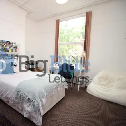 Image 1 - Ash Grove, Leeds, LS6 1HB, United Kingdom - Townhouse for rent