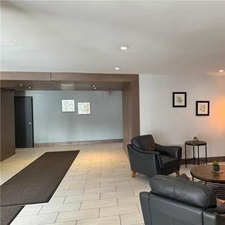 Image 2 - 505 Central Avenue, City of White Plains, NY 10606, USA - Apartment for sale