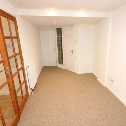 Rent this 4 bed apartment on 1 Abbots Close in Datchworth Green, SG3 6SP