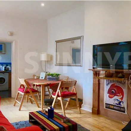 Rent this 2 bed apartment on 98 Bedford Road in London, SW4 7RA