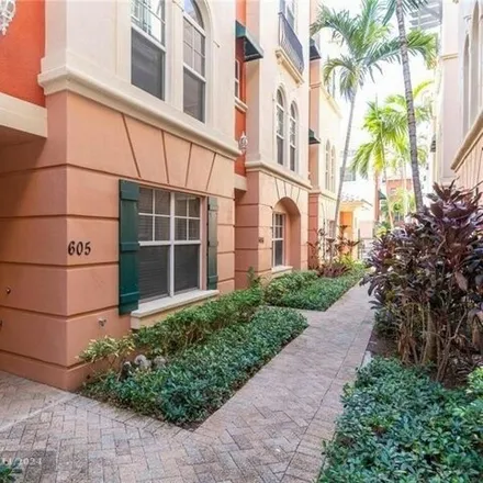 Image 5 - 1083 Northeast 17th Way, Fort Lauderdale, FL 33304, USA - Townhouse for sale