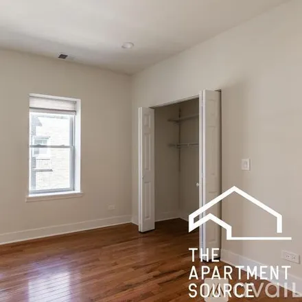 Image 8 - 1145 W Lunt Ave, Unit 2 - Apartment for rent
