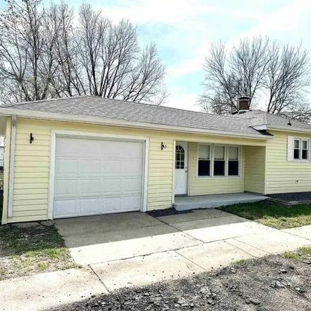 Image 2 - 1163 East 4th Street, Centralia, IL 62801, USA - House for sale