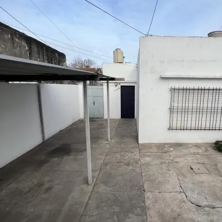 Buy this studio house on Andrés Marraspín 4136 in Villa General Balcarce, B1828 HGV Partido de Lanús