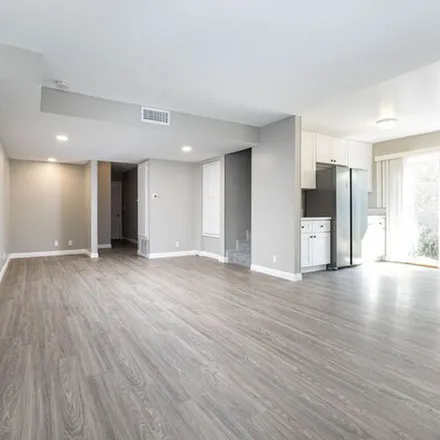 Image 9 - 645 Quail Street, San Diego, CA 92102, USA - Apartment for rent