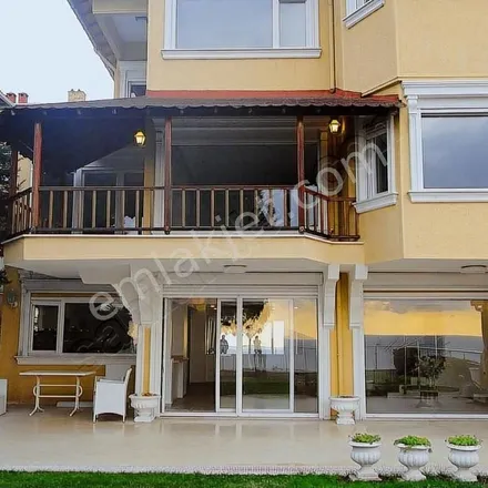 Rent this 6 bed apartment on unnamed road in 34528 Beylikdüzü, Turkey
