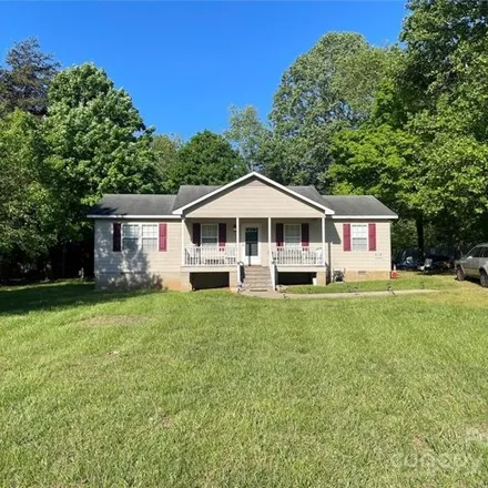 Buy this 3 bed house on 924 Dize Drive in Winston-Salem, NC 27107