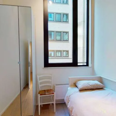 Rent this 2 bed apartment on Rue du Fossé aux Loups - Wolvengracht 47 in 1000 Brussels, Belgium