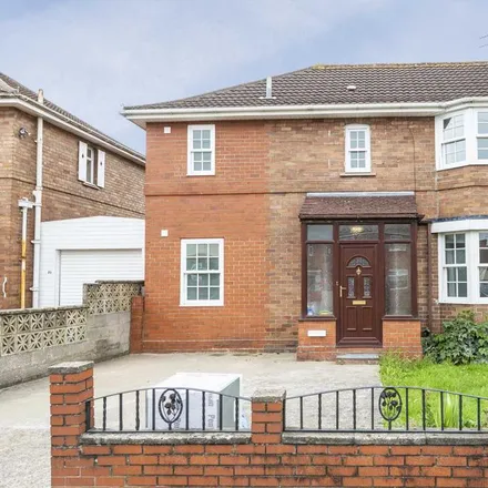 Rent this 6 bed duplex on 23 Doncaster Road in Bristol, BS10 5PN