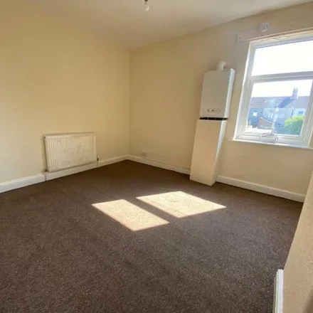 Image 7 - Dover Street, Grimsby, DN31 2HH, United Kingdom - Townhouse for sale