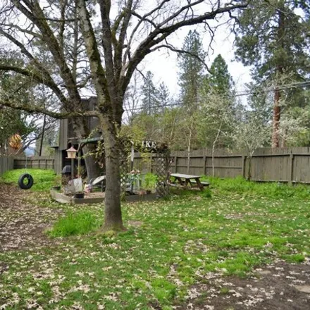 Image 3 - 10585 Blackwell Rd, Central Point, Oregon, 97502 - Apartment for sale