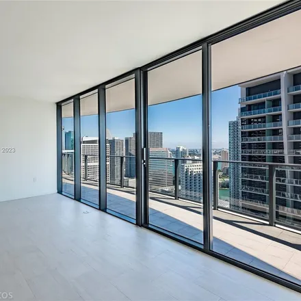 Image 9 - Tenth Street/Promenade, Southeast 1st Avenue, Miami, FL 33131, USA - Apartment for rent