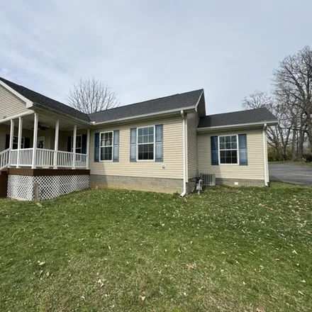 Buy this 3 bed house on Simons Middle School in West Water Street, Flemingsburg