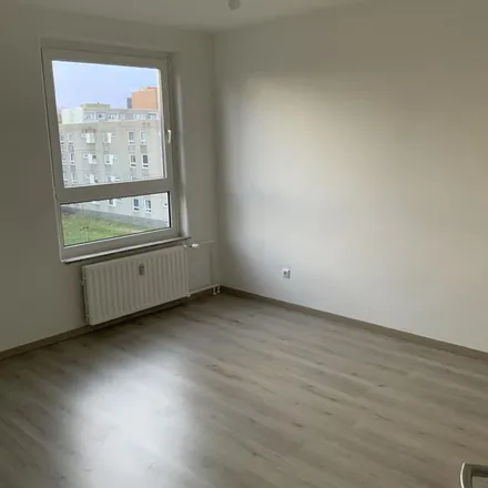 Rent this 3 bed apartment on Emsstraße 29 in 38120 Brunswick, Germany