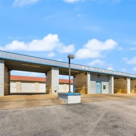 Image 3 - Dairy Queen, 517 North Dixie Highway, Cave City, Barren County, KY 42127, USA - House for sale