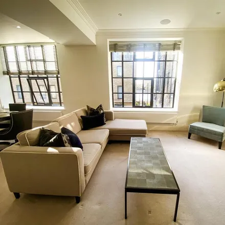 Image 2 - Palace Wharf, 6-23 Rainville Road, London, W6 9HB, United Kingdom - House for rent