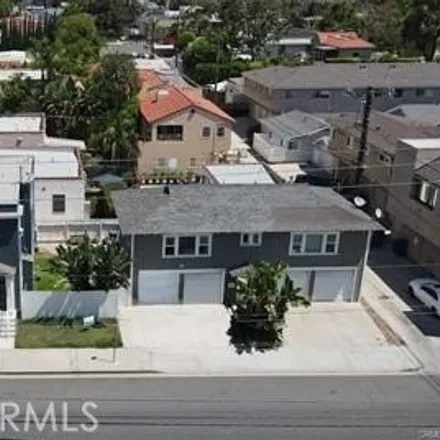 Buy this 6 bed house on KidWorks in East Broadway, Long Beach