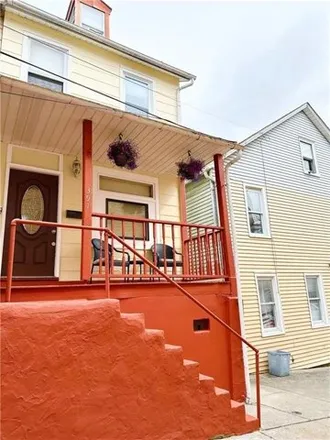 Rent this 3 bed house on 319 Emmett Street in Allentown, PA 18102