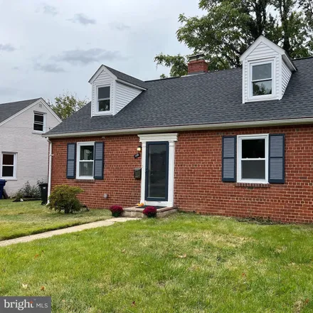 Rent this 3 bed house on 148 Moncure Drive in Chinquapin Village, Alexandria