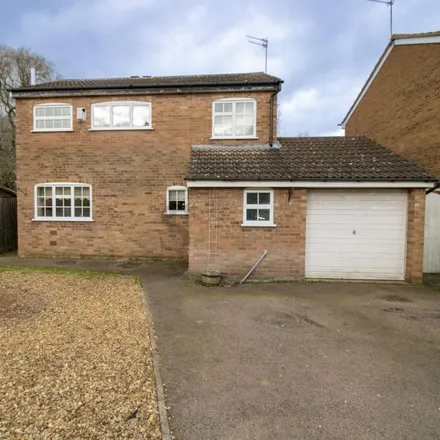 Rent this 3 bed house on Pennine Close in Oadby, LE2 4TB