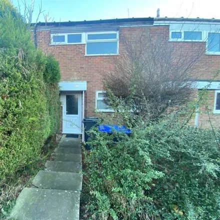 Buy this 3 bed townhouse on The Stour in Daventry, NN11 4PR