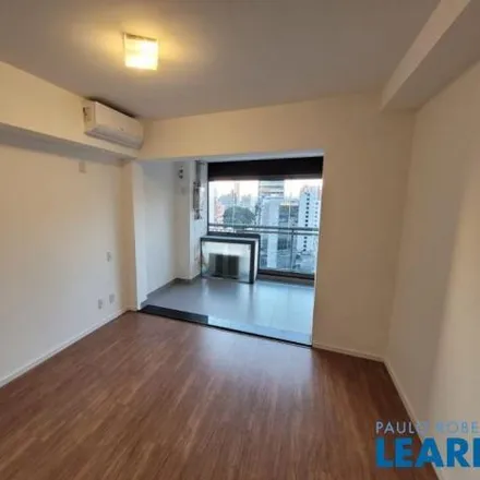 Rent this 1 bed apartment on Rua dos Pinheiros 773 in Pinheiros, São Paulo - SP