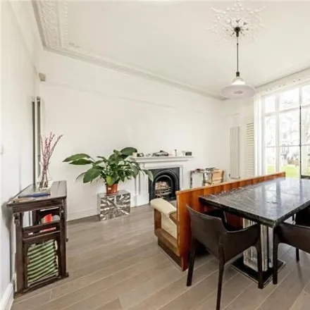 Image 1 - 35 Alma Square, London, NW8 9PY, United Kingdom - Room for rent