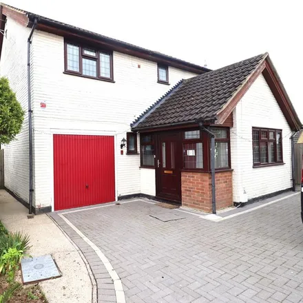 Rent this 4 bed house on Coppens Green in Wickford, SS12 9PA