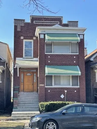 Buy this 5 bed house on 7636 South Evans Avenue in Chicago, IL 60619
