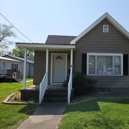 Rent this 2 bed house on 1015 North 13th Street in Vincennes, IN 47591