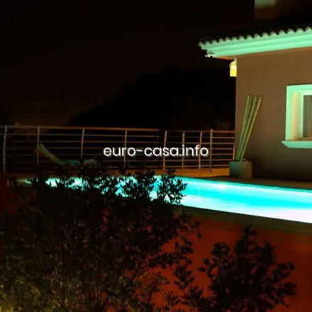 Rent this 5 bed apartment on Taperia Ca Pere in Costera Pont del Montcau, 03590 Altea