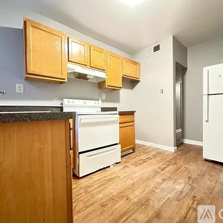 Rent this 3 bed apartment on 43 E 23rd St