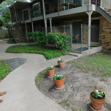 Rent this 2 bed condo on unnamed road in Dallas, TX 75235