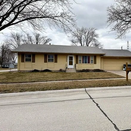 Buy this 4 bed house on 1454 26th Avenue North in Fort Dodge, IA 50501
