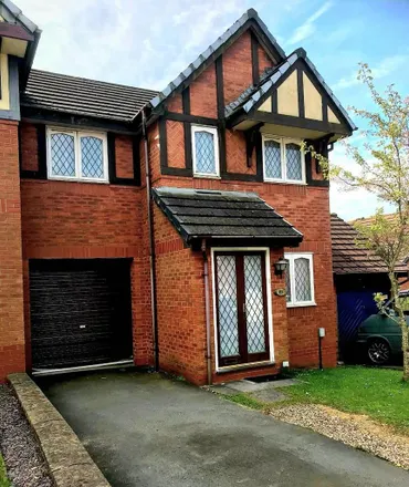 Rent this 3 bed house on Clôs Brynafon in Gorseinon, SA4 4BF